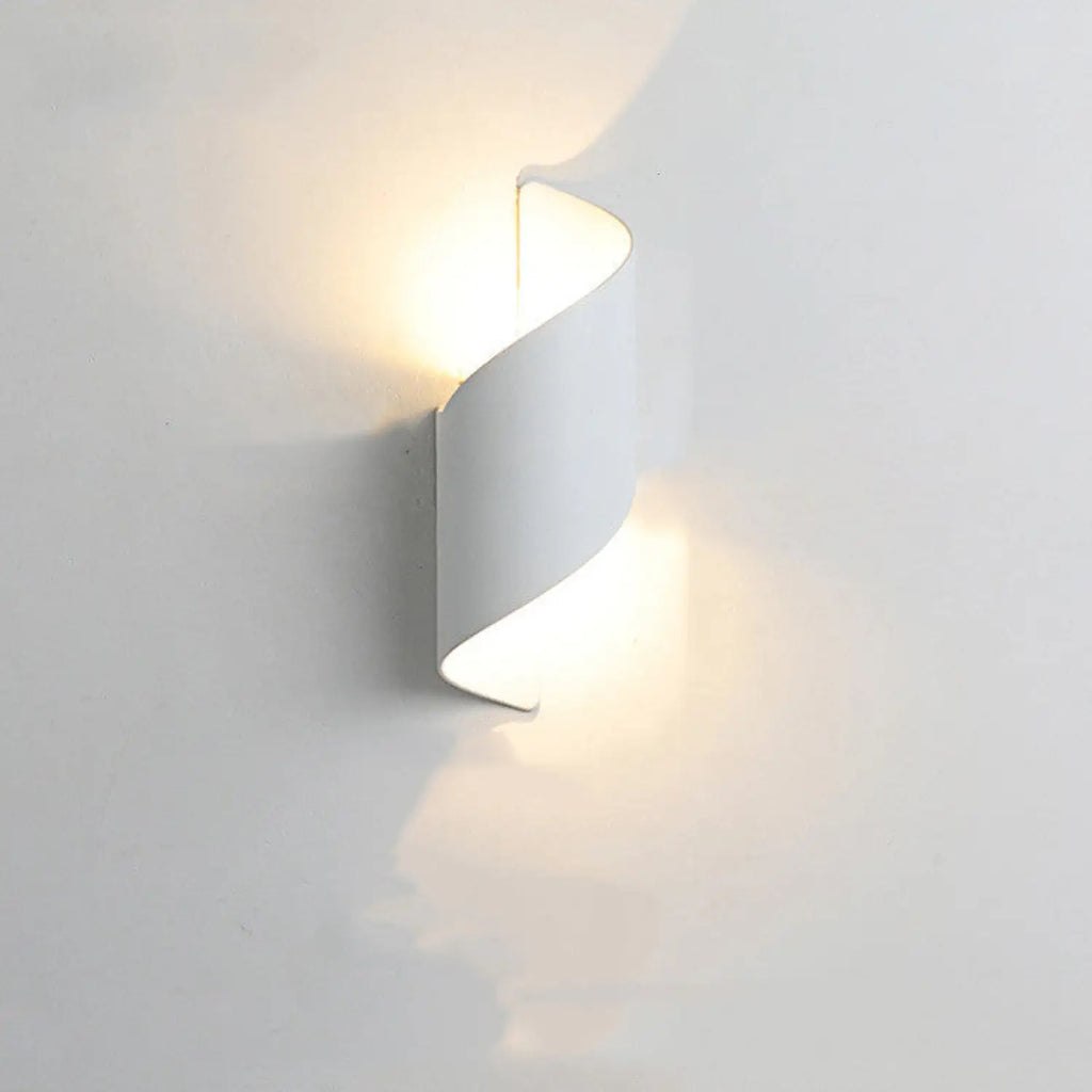 Outdoor Wall LED Lamp with Sleek Waterproof Design