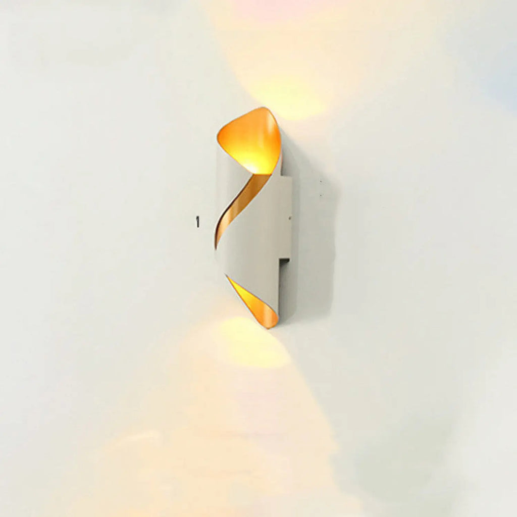 Outdoor Wall LED Lamp with Sleek Waterproof Design