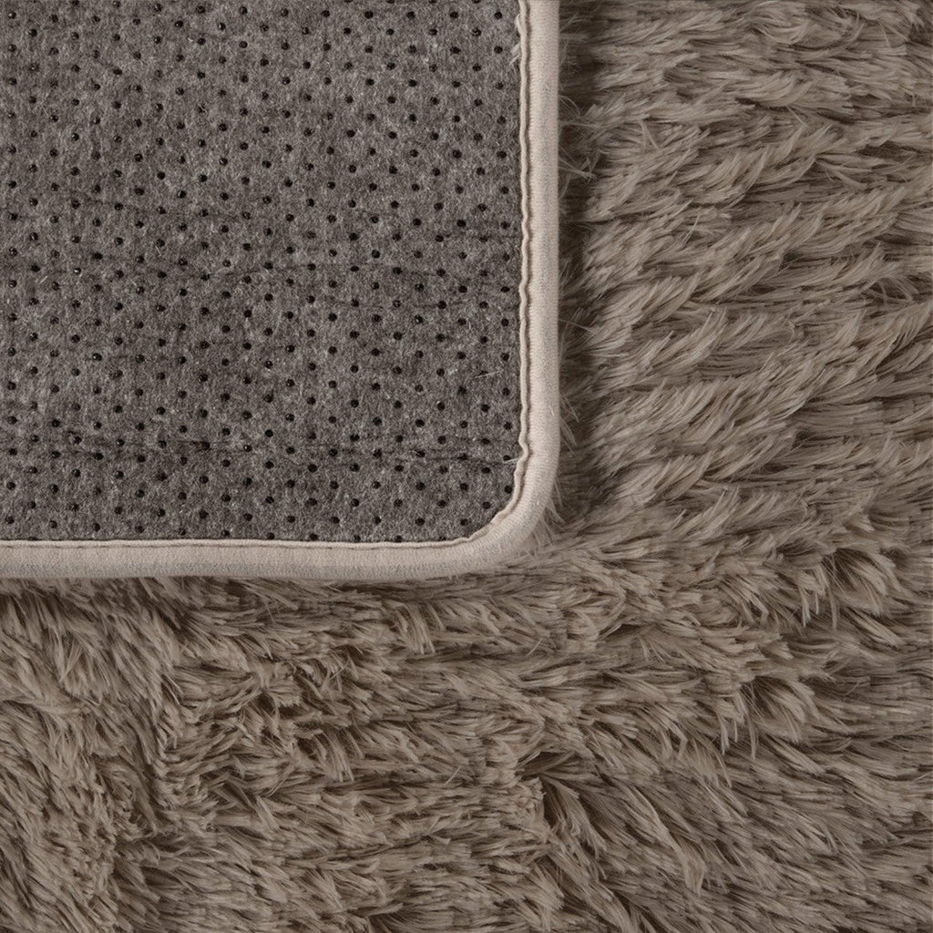 Comodo Area Rug