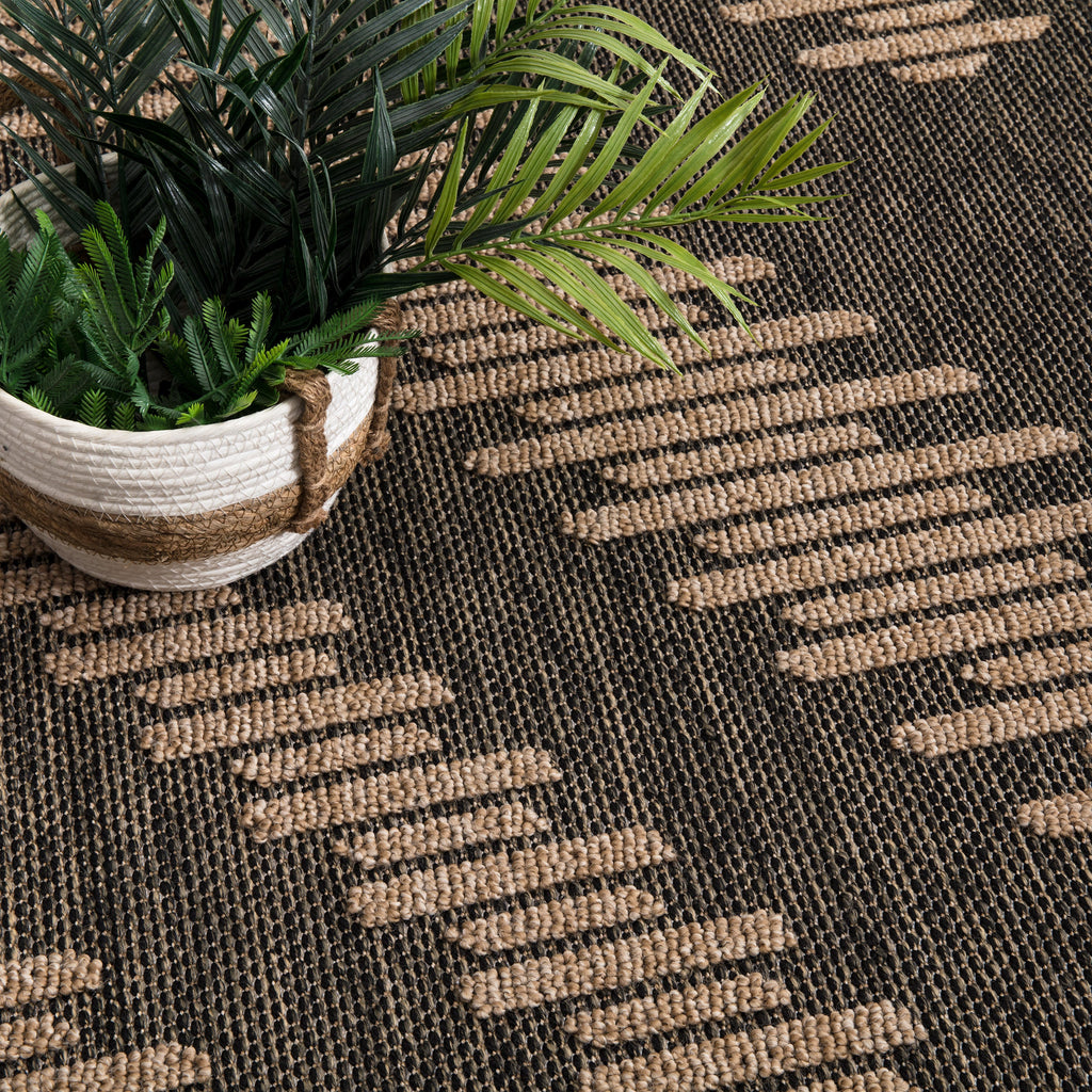 Outdoor Rug Cologne with Bohemian Diamond Pattern