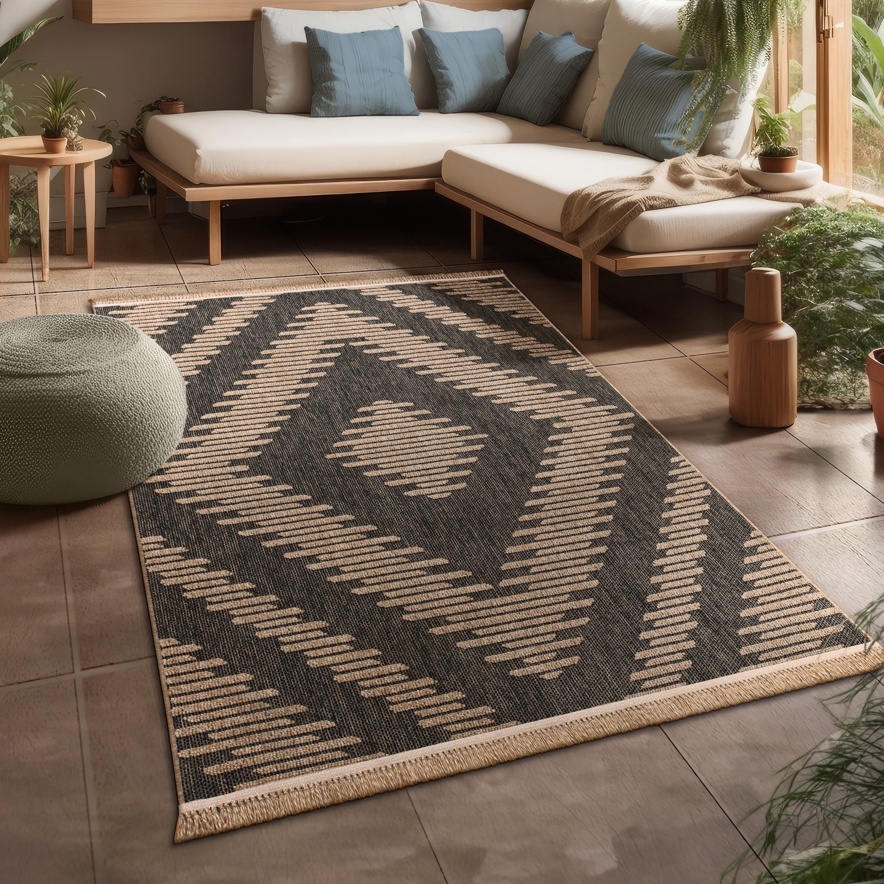 Outdoor Rug Cologne with Bohemian Diamond Pattern