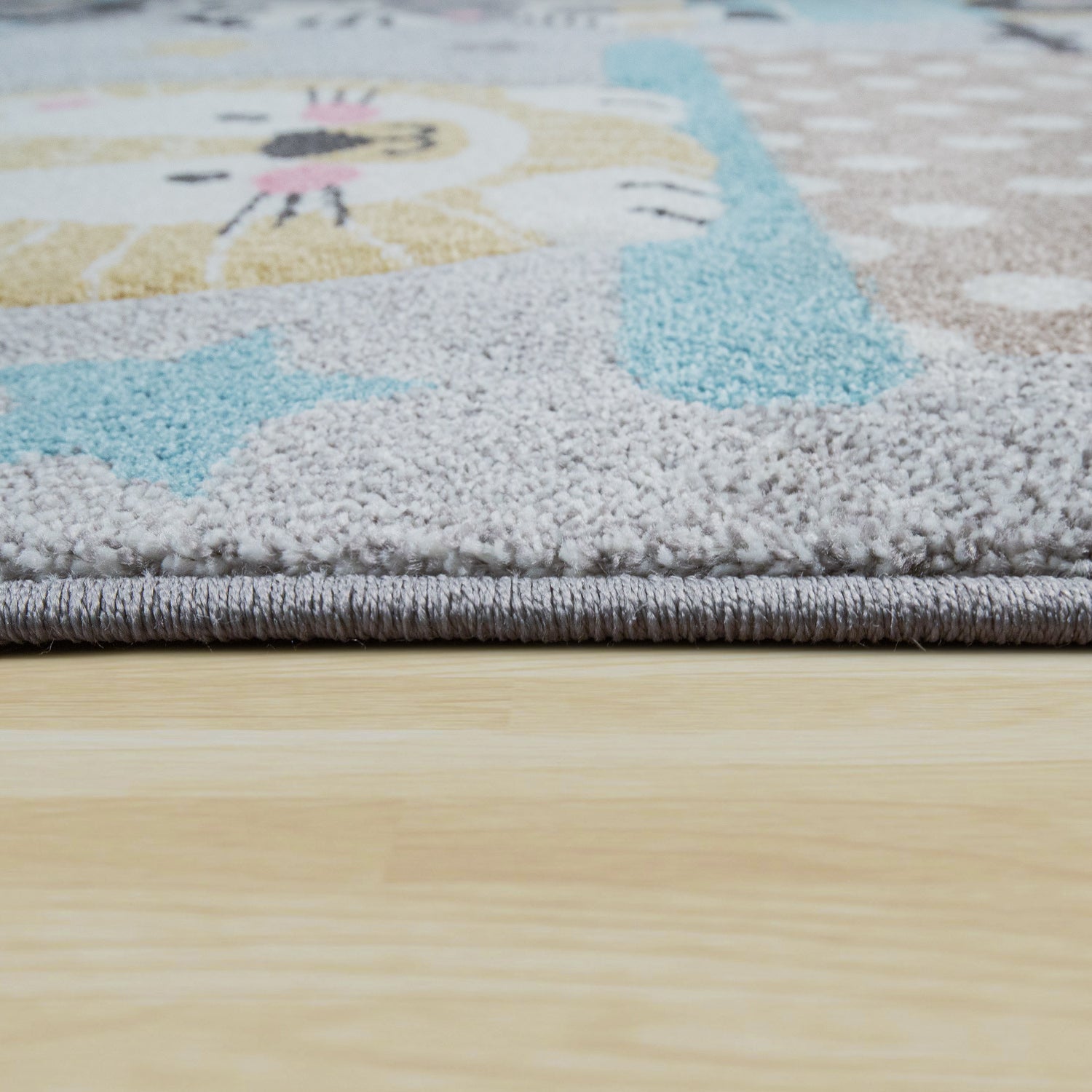 Elaya Kids Rug | Cute Animals on a Train Pastel Grey Design