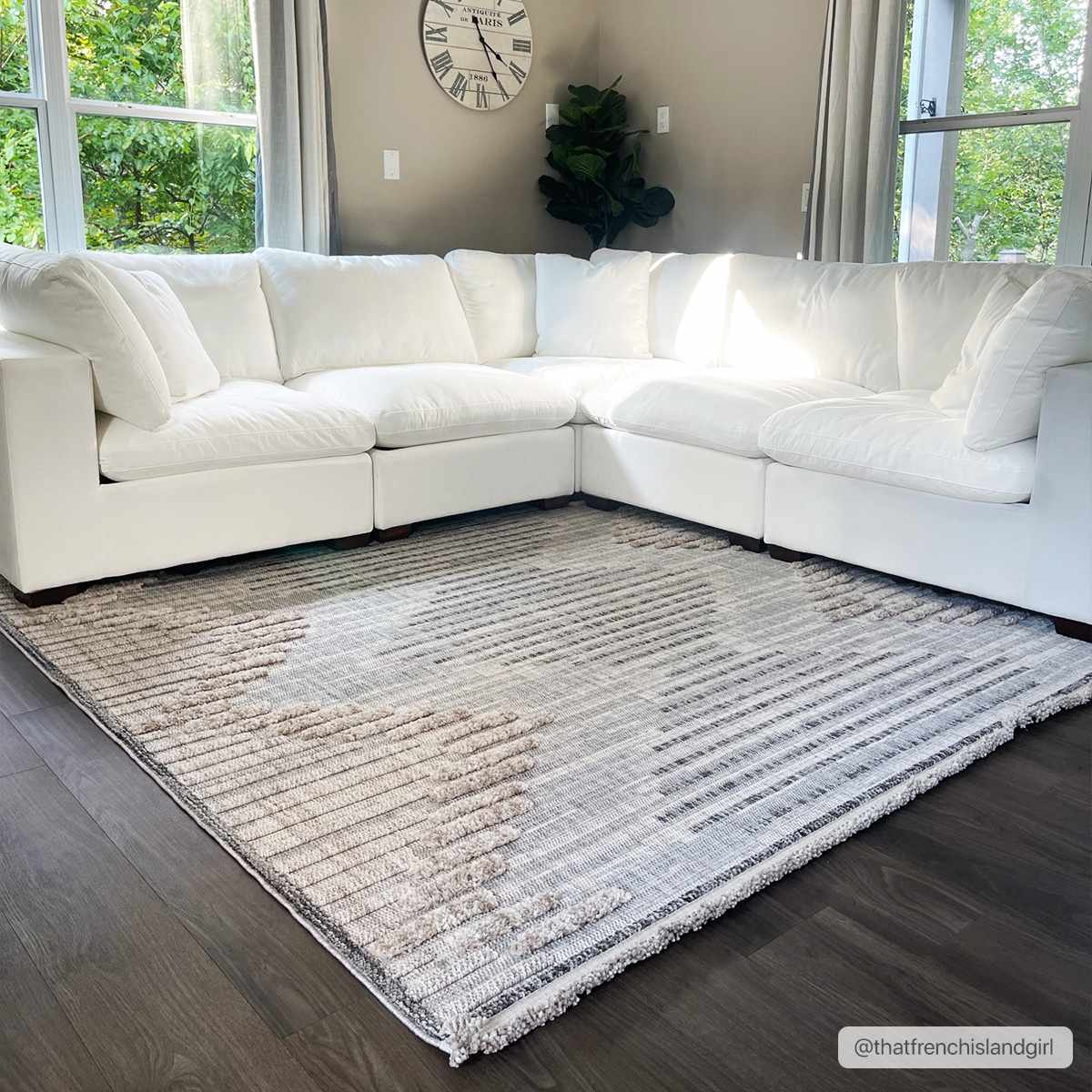 Maulawin Area Rug